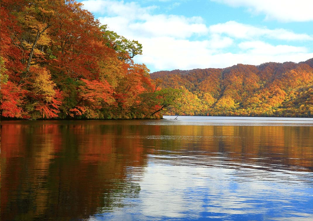 lago Towada en otoño, Japón