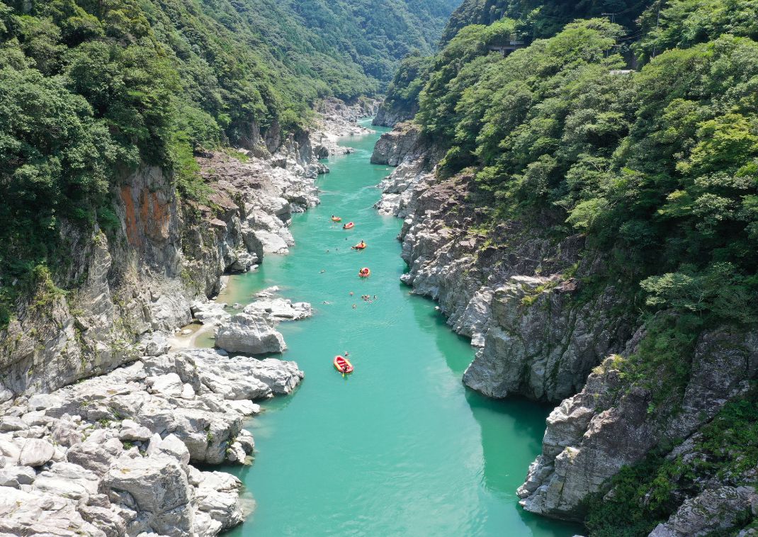 Rafting en el cañón de Koboke, Tokushima, Japón