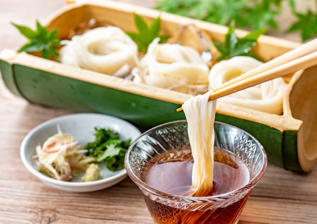 Somen, fideos finos en verano, Japón  