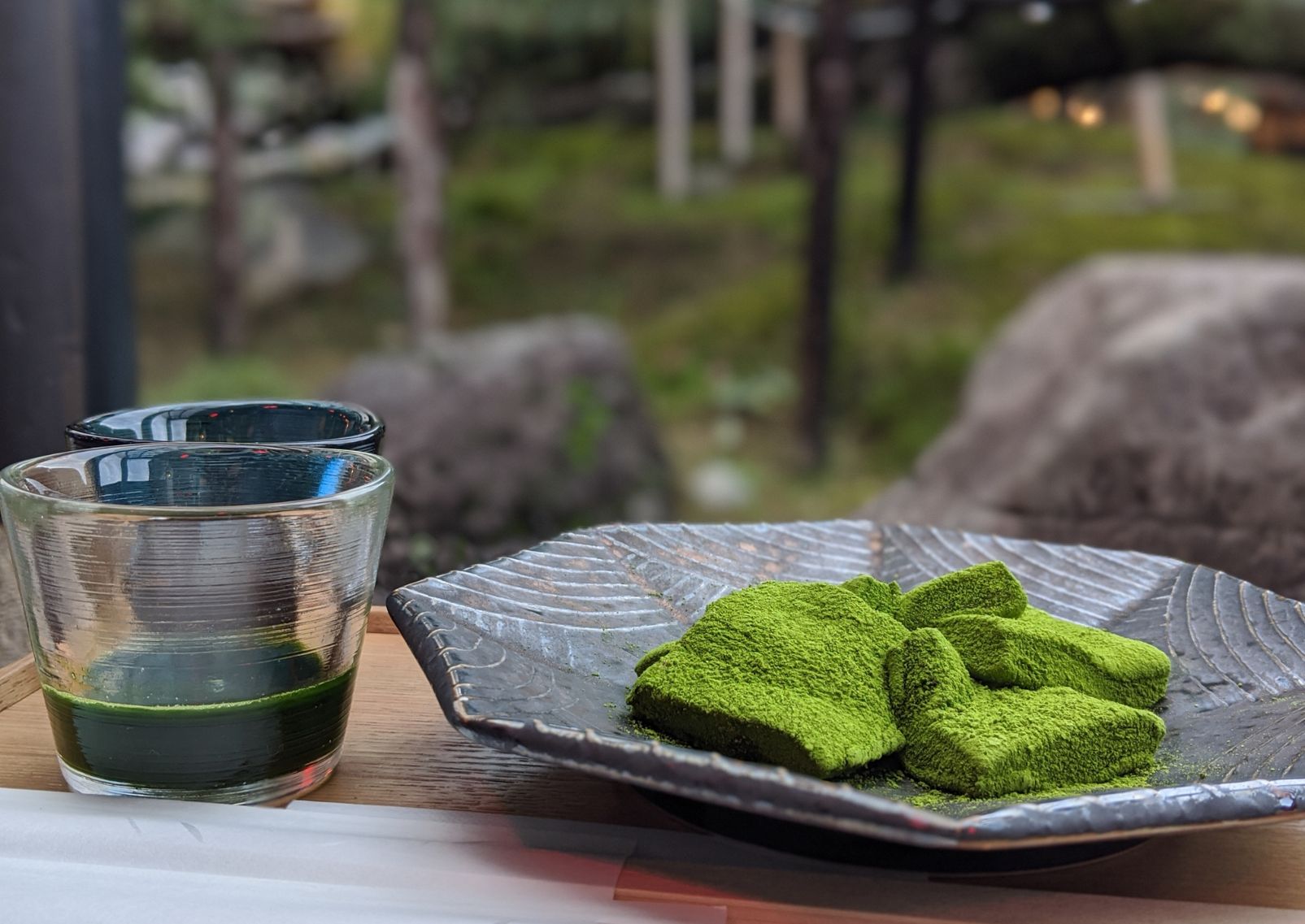 Té verde matcha japonés de Uji con warabi mochi, Uji, Japón