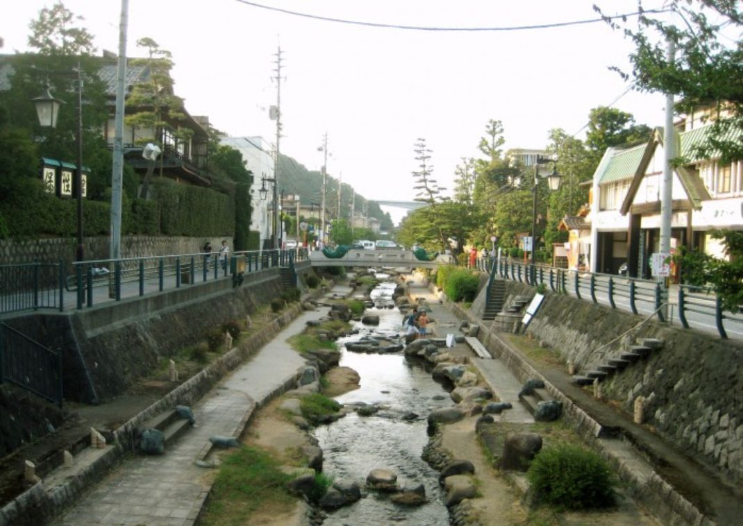 Richard Henry, Tamatsukuri en la prefectura de Shimane