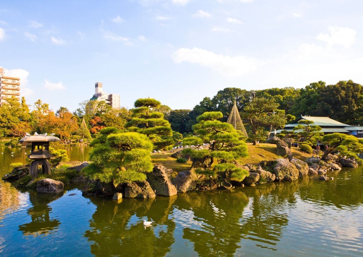 Jardín Kiyosumi en Tokio, Japón