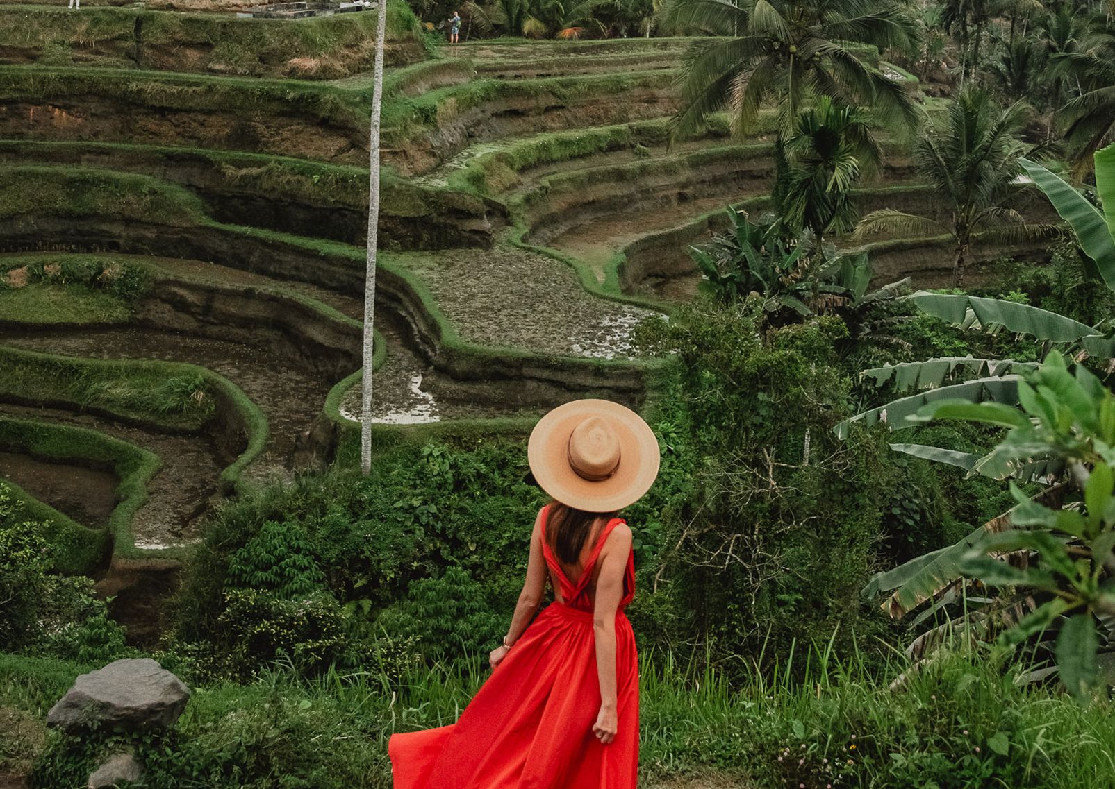 Sandra Majada contemplando las terrazas de arroz de Tegalalang, Bali.