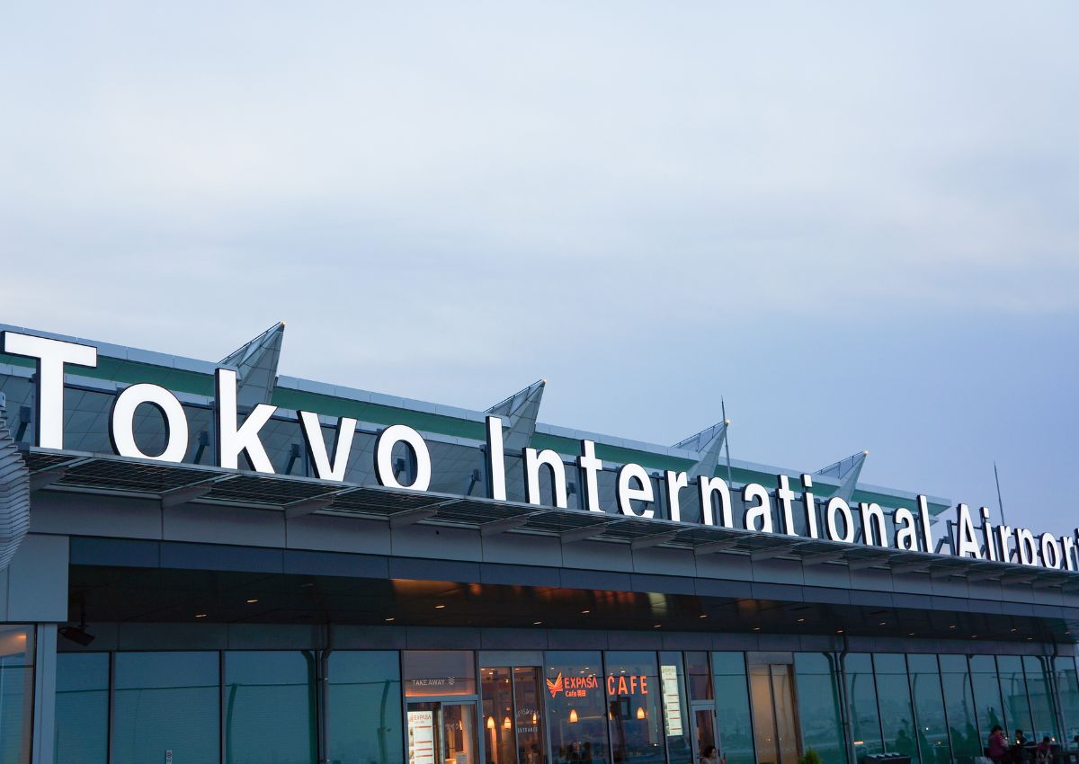Exterior del aeropuerto de Haneda en Tokio