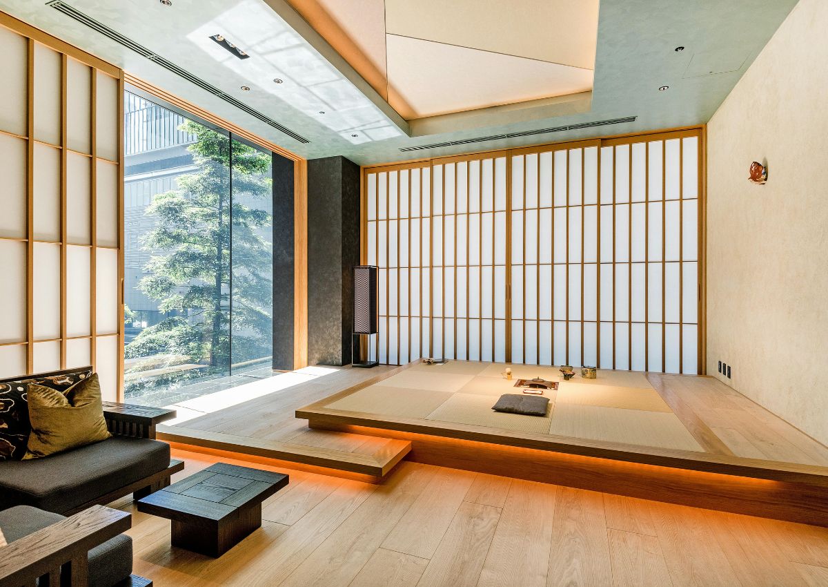 Ryokan tradicional con tatami en Japón
