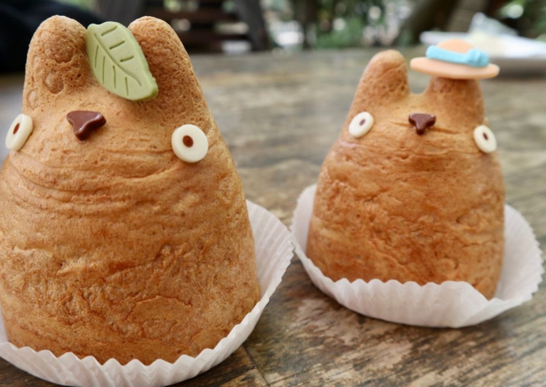 Simpáticos pastelitos de Totoro del Ghibli Café
