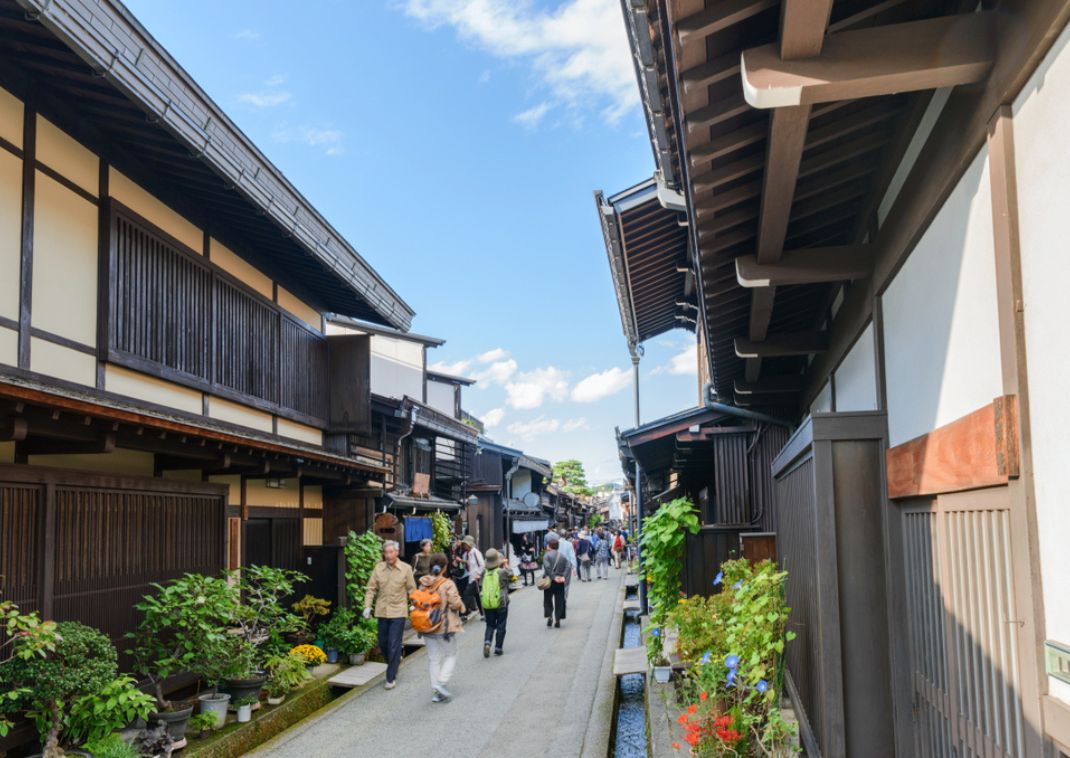 Paisaje urbano tradicional de la ciudad de Takayama en Gifu, Japón