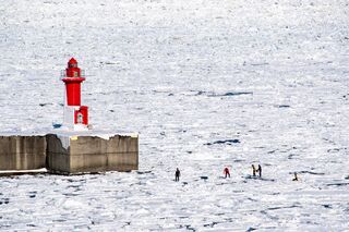 Senderismo sobre hielo a la deriva