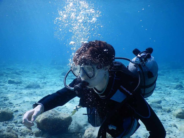 Buceando en la costa de Shikinejima