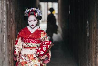 Geishas en el distrito de Gion, Kyoto
