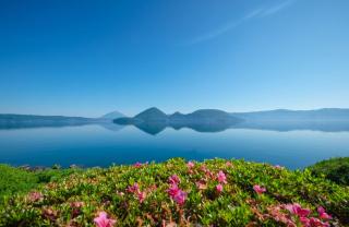 El lago Toya en verano