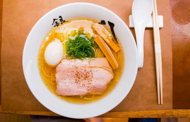 Un buen tazón de ramen japonés
