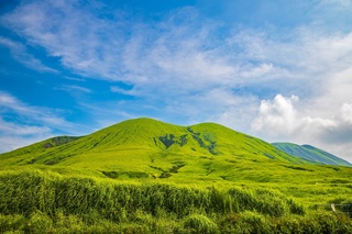 Verdes colinas del monte Aso, Kumamoto